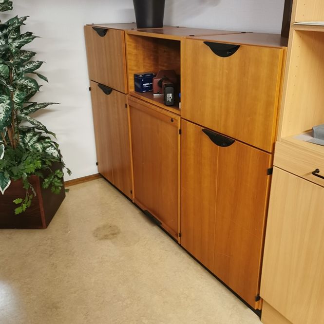 Huvudbild Kontorsskåp körsbär Paketpris 3 delar - begagnad