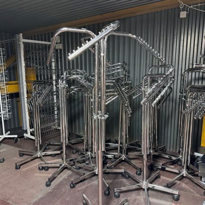 Huvudbild Fyrarmställ Crome - begagnat