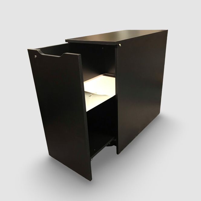 Huvudbild Utdragsförvaring med hyllplan svart